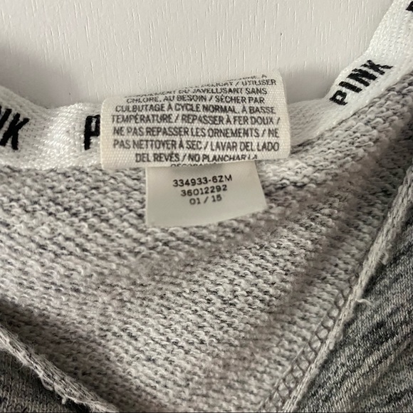 Victoria’s Secret PINK Grey Off the Shoulder Tropical Floral Logo Sweatshirt - Picture 5 of 5